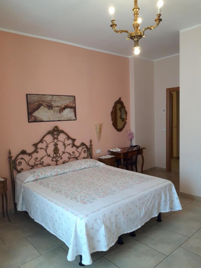 La Casa Di Catia Hotell Florens Exteriör bild